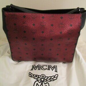 MCM Metallic Scooter Red Extra Large Hobo